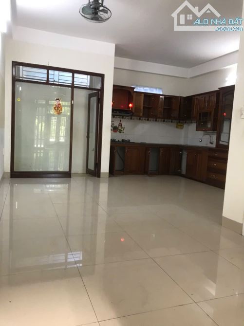 Bán nhà 2 tầng mê lệch Mt Ngọc Hồi 75m2. Giá rẻ an cư - 4