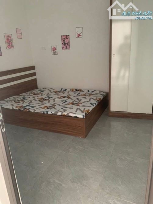 BÁN NHÀ CẦU DIỄN -SÁT ĐẠI HỌC CÔNG NGHIỆP- 35M2 4 TẦNG DÂN XÂY - Ô TÔ ĐỖ GẦN - CHỈ 4,3 TỶ - 4