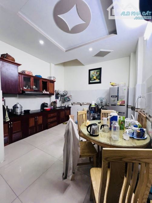 Bán Nhà Phạm Văn Chiêu, Hẻm 6m, 4m x 12m, 4 Tầng, 4 Phòng Ngủ, 6 Tỷ nhỉnh nhẹ - 4