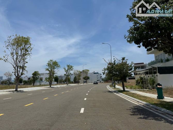 Bán biệt thự Mỹ Gia gói 7 đường 27m giá chỉ 15 tỉ rẻ nhất khu - 4