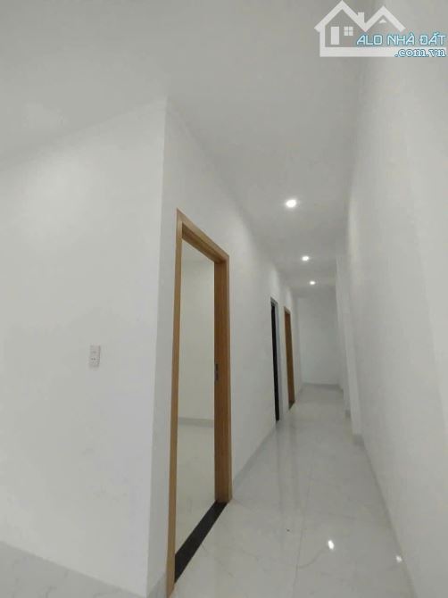 Bán nhà 1 trệt 1 lửng mới hoàn toàn gồm 3phòng ngủ, phòng khách, bếp wc - 4