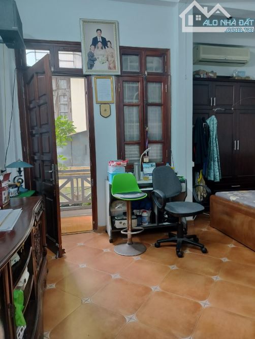 Bán nhà Kim Mã mặt ngõ thông lô góc kinh doanh trước nhà thoáng 47m giá 9.7 tỷ khung cột c - 4