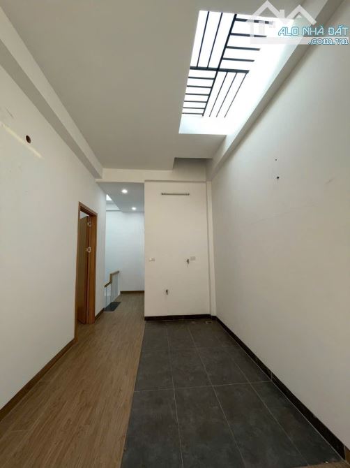 LAI XÁ :NHÀ 4T - MT 4,5M - 3 THOÁNG - MẶT PHỐ LAI XÁ - KD ĐỈNH - 4