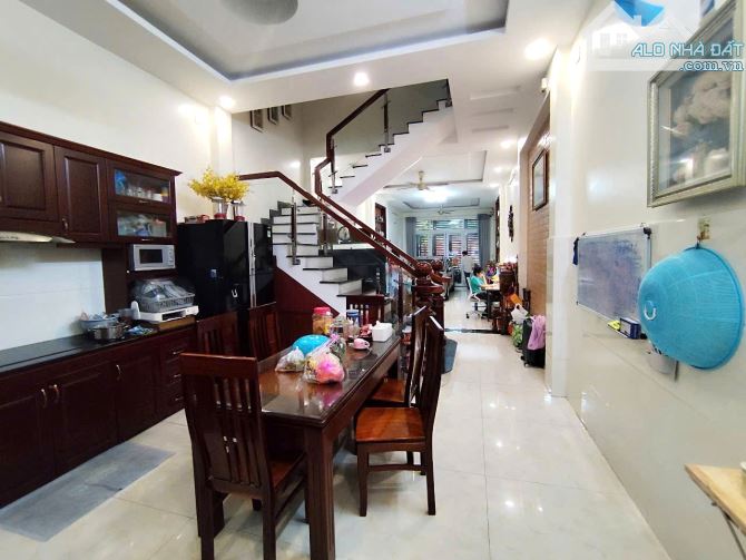 Nhanh mới kịp! Chỉ nhỉnh 6 Tỷ TL! 72M2 3 Tầng BTCT, P5 Gò Vấp- Gần UBND - 4