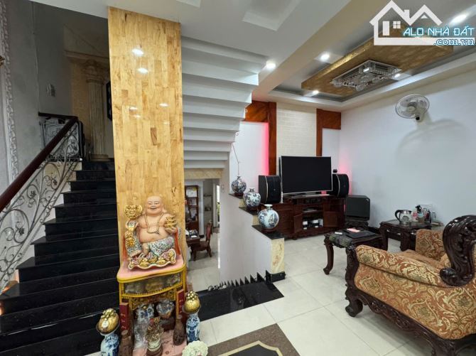 Bán nhà hẻm nhựa Hoàng Hoa Thám Tân Bình, DT 7x20m, biệt thự 4 tầng, giá 23 tỷ - 4