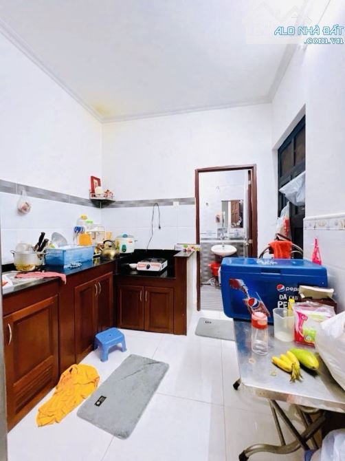 Nhà 2 tầng, MT hẻm 4m thông, KDBBm Đoàn Văn Bơ, 4,19 tỉ. - 4