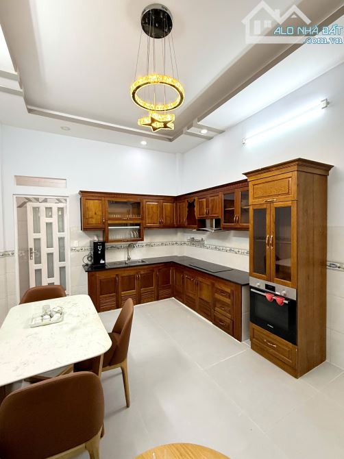 Nhà Mặt Tiền Khu Tên Lửa - 4 x 16M - 9,3 Tỷ - Giáp Q6 - 4