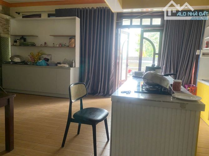 Nhà MT Nguyễn Thái Học, Q1 - Ngang 7m Cực Hiếm - DT: 7m x 20m - Giá: 85 Tỷ - 4