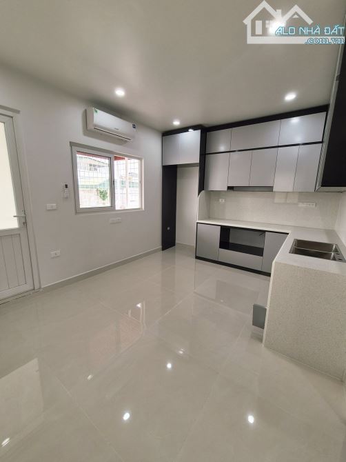 BÁN NHÀ CÁT LINH ĐỐNG ĐA 40m 6T Mt 4m GIÁ 14 TỶ THANG MÁY NGÕ THÔNG KINH DOANH. - 4