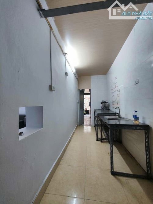 📢 CHO THUÊ CĂN HỘ TẬP THỂ TẦNG 2 – PHỐ HÀO NAM, ĐỐNG ĐA – 85m² – 2PN – 8 TRIỆU/THÁNG - 4