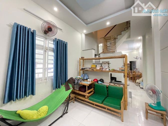 SIÊU PHẨM NHÀ HẺM XE HƠI LINH XUÂN THỦ ĐỨC ĐẸP LUNG LINH 4.9T - 4