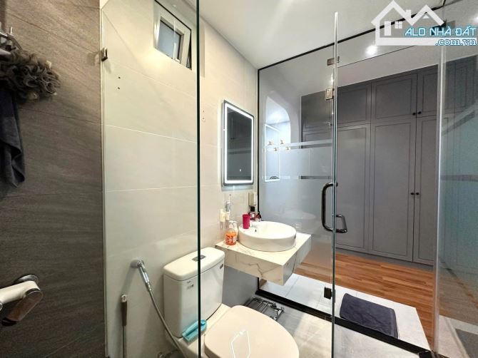 Cách 1 căn đến mặt tiền! Hẻm xe hơi đường Tăng Bạt Hổ (4,87x11m) + trệt 2 lầu giá 9.9 Tỷ - 4