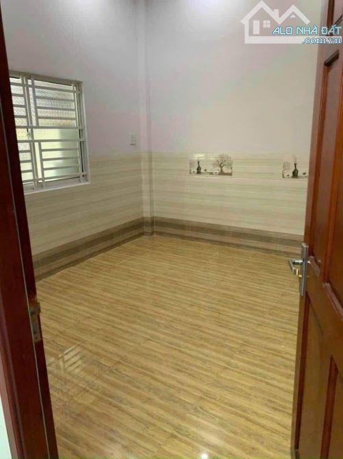 Ngộp ! Bán gấp căn nhà ở gần bệnh viện đa khoa Xuyên Á , Củ Chi 98m2 SHR giá chỉ 820tr - 4