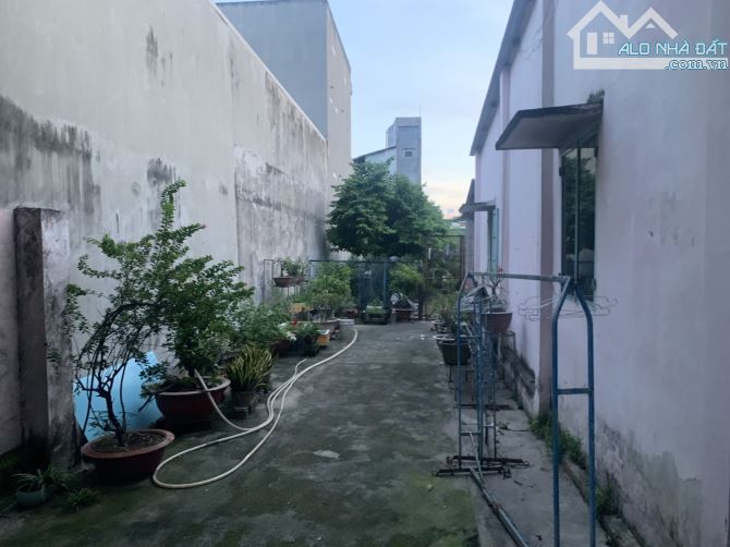 HÀNG THƠM Hẻm Xe Hơi LINH XUÂN THỦ ĐỨC DT: 657m2 Ngang 12m Giá 23.8 Tỷ - 4