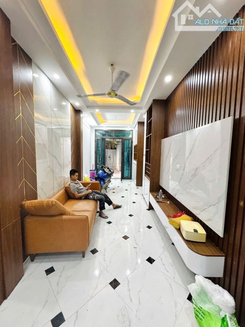 Bán nhà Tặng Full nội thất - nhà mới xây - kinh doanh tạp hóa đỉnh 5 tầng xách vali về ở. - 4