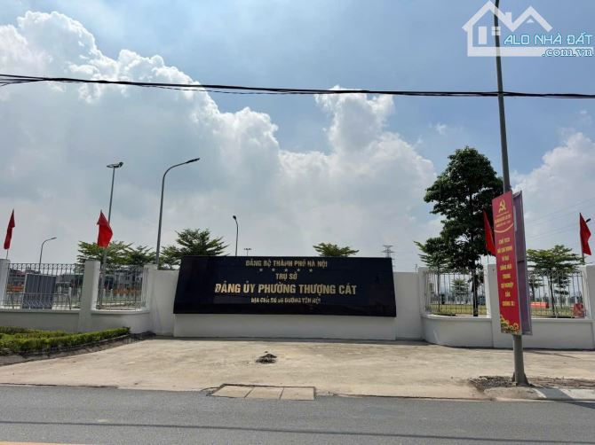 BÁN NHÀ LIÊN MẠC - Ô TÔ ĐỖ CỬA - NGÕ THÔNG - DT: 46M2, 4 TẦNG, MT 4.9M - 5.8 TỶ - 4