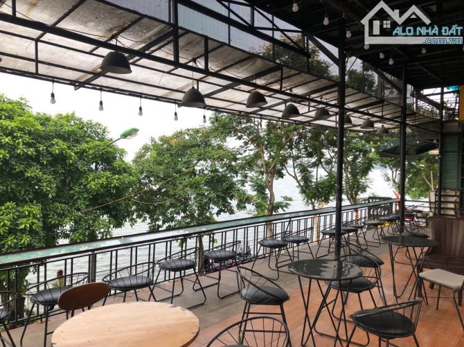 Cho thuê nhà mặt phố Nguyễn Đình Thi, DT 227m2x4 tầng, MT 12m, Giá 8000$ - 4