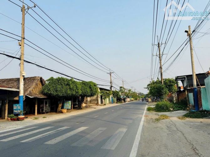 BÁN NHANH 2Tỉ Đất Nguyễn Hữu Trí sau lưng UBND TT Tân Túc BÌNH CHÁNH 95m2 - 4