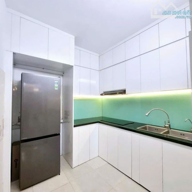 Siêu phẩm! Bán nhà Trương Định Hoàng Mai 3 thoáng full nội thất 39m2 5T mt 4,8m giá 6,35Ty - 4