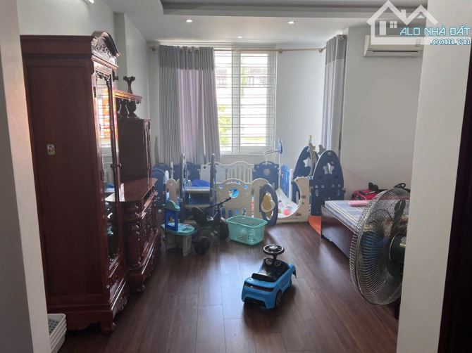 BÁN NHÀ HOÀNG ĐÔN HÒA HÀ ĐÔNG – 90M2 – MT 4.5M – 2 MẶT ĐƯỜNG TRƯỚC SAU – VỈA HÈ – 24.5 TỶ - 4