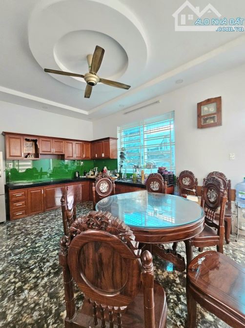 BÁN NHÀ MẶT TIỀN TÂN THỚI HIỆP 21 Q12 - 192M2 - 2 TẦNG - HƠN 14 TỶ. - 4