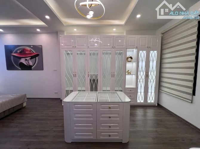 PHÂN LÔ NHÂN HOÀ  - KINH DOANH - 40M, 6TẦNG. GIÁ 13.2 TỶ - 4