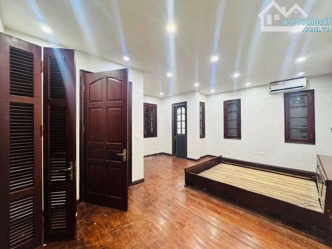 CẦN TIỀN BÁN GẤP NHÀ TÂY HỒ TÔ NGỌC VÂN QUẢNG AN TÂY HỒ 71M 5 TẦNG GIÁ HƠN 18 TỶ CÓ TL - 4