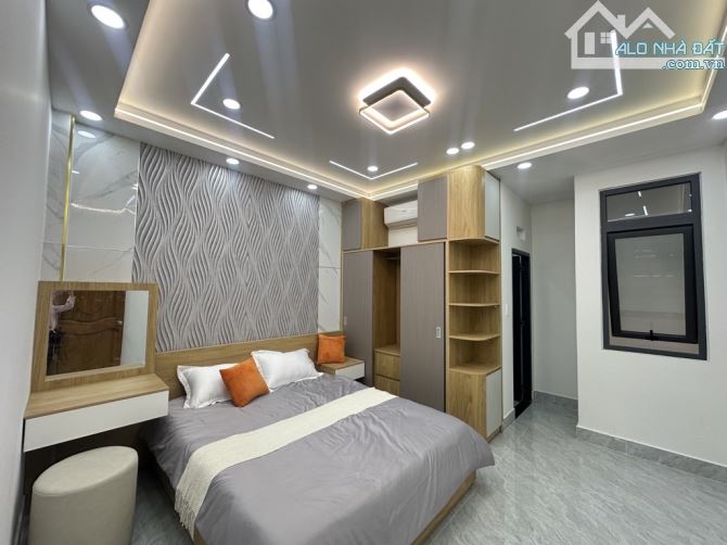 MẶT TIỀN ĐƯỜNG TRUNG MỸ TÂY - 83M2 (4x21) - 5 TẦNG - SÁT NGUYỄN ẢNH THỦ - 4