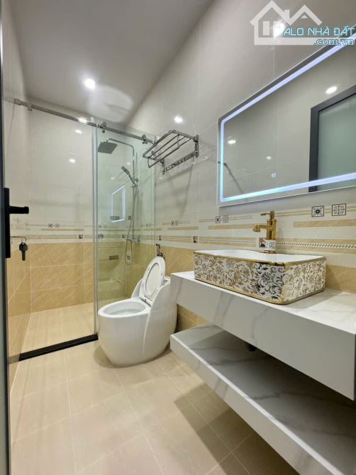 Khách sạn VIP – Khu Tân Bình – hầm 7 tầng – 150m2 – HXH - 4