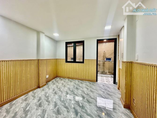 Nhà mới đẹp, 3 tầng (4x11m), Dương Bá Trạc P2 Quận 8 - 4