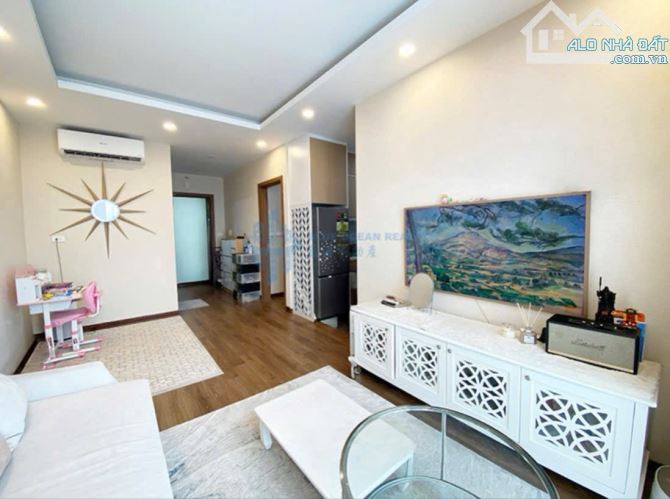 Bán căn hộ CC Geleximco-Giải Phóng. Căn góc, 62m2, T11, 2 PN, nội thất ngoại nhập-Giá 6 tỷ - 4