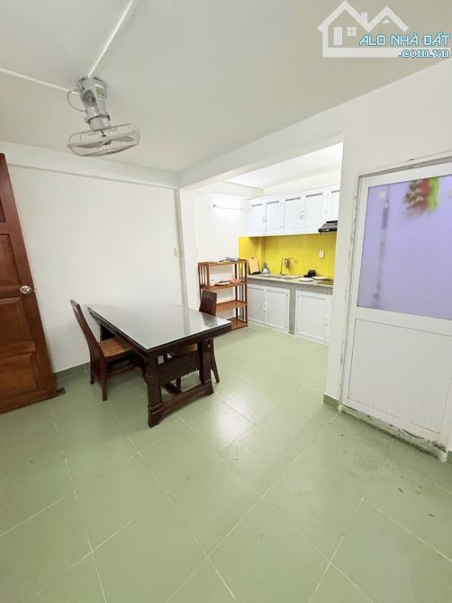 PHÚ NHUẬN - HẺM XH THÔNG - 5 TẦNG - 76M2 - NGANG BỀ THẾ 7M - CHỈ 11TỶ - THƯƠNG LƯỢNG SÂU - 4