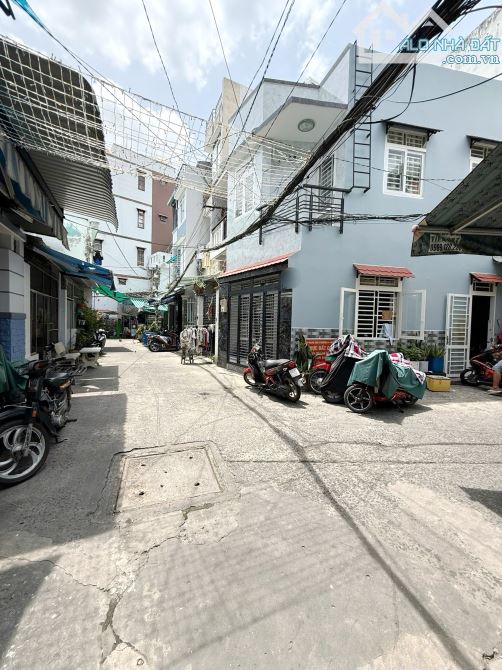 Nhà 5 tầng hẻm thông Hưng Phú P. Chánh Hưng. Giá: 4 tỷ bớt lộc - 4