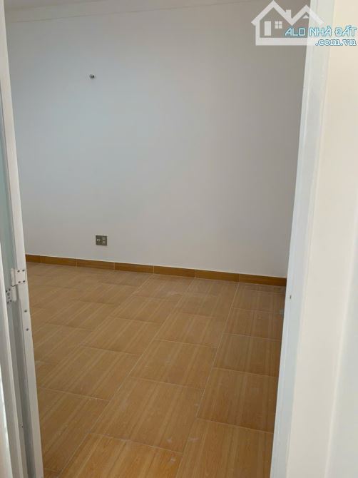 Nhà HXH 6m Hoàng Hoa Thám P6 BT,DT:5 x10, DTCN : 46m2,nhà đẹp 2 tầng giá 5,9 tỷ TL - 4