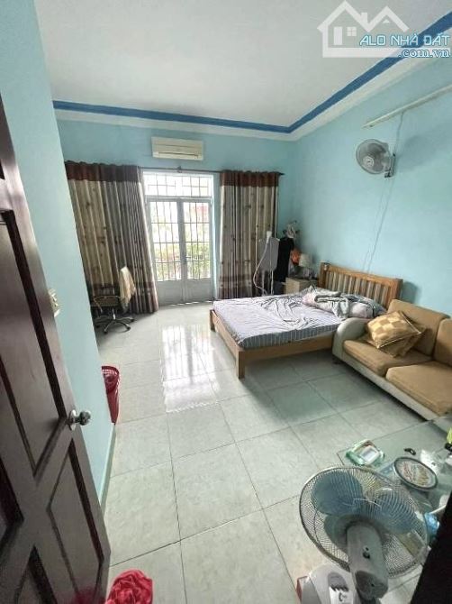 Bán Nhà Quận 7 - 4 Tầng - 80m2 - Hẻm Xe Hơi - Nhỉnh 8 Tỷ - 4
