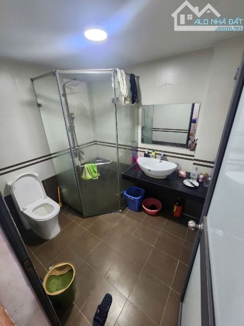NHÀ ĐẸP KHƯƠNG ĐÌNH-HAI THOÁNG-GẦN HỒ-KINH DOANH-Ô TÔ VÀO NHÀ-65M2-5 TẦNG-19,2 TỶ - 4