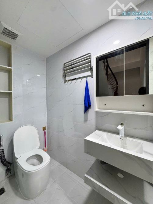 Phố Trương Định_35m x 4 Tầng_3 Gác chạy qua nhà, cách phố 25m_ Sổ vuông đẹp - 4