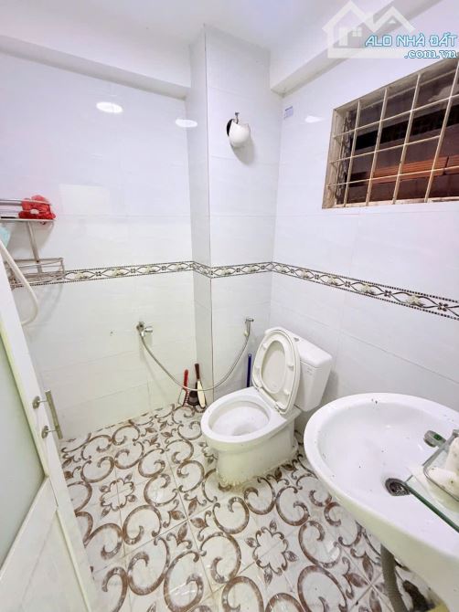 HXH 20m ra Ngã Tư Trương Quốc Dung Nguyễn Văn Trỗi Phú Nhuận Nhà 5Tầng 75m2 Ngang 7m 11tỷ - 4