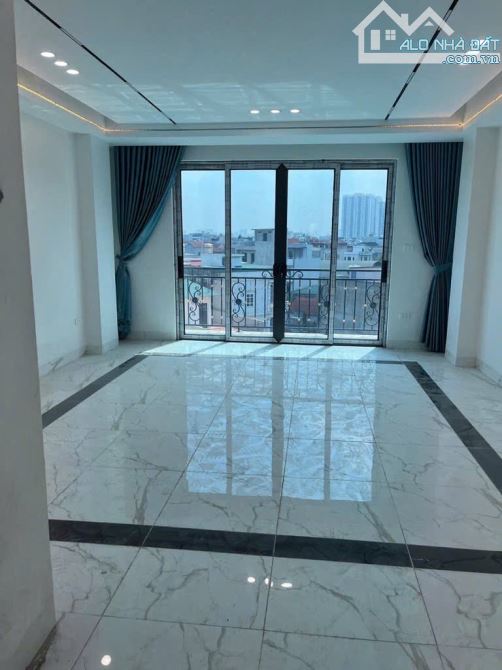 Bán nhà khu dịch vụ Yên Lũng, DT 65m2, 6 tầng, mt 4.8m, oto tranh ,  giá chỉ 10.3 tỷ - 4