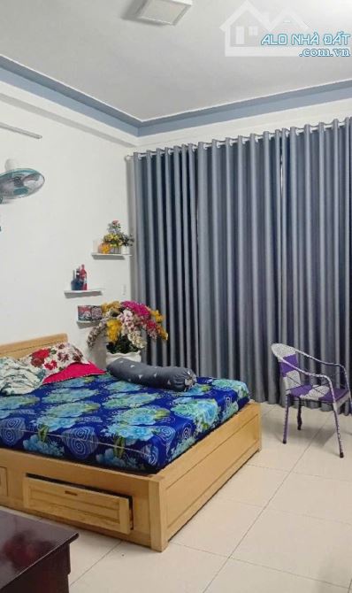 Chủ giảm 300tr còn 7ty250_ 1/ Lê Văn Khương_Q11_ hẻm xe tải thông_ 4tầng_4x30m - 4