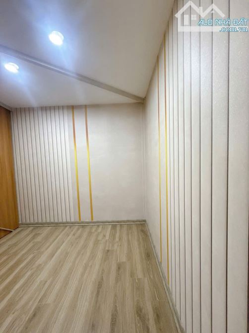 BÁN NHÀ TẬP THỂ PHỐ THÀNH CÔNG – 65M² – TẦNG 5 – 3 TỶ - FULL NỘI THẤT - 3 MẶT THOÁNG - 4