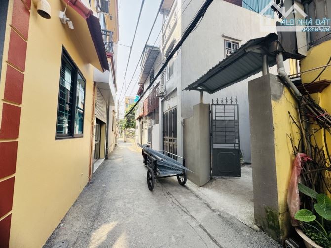 🏠 BÁN NHÀ XÃ YÊN MỸ – 200M² – 5 TẦNG – Ô TÔ 4 CHỖ ĐỖ CỬA - 4