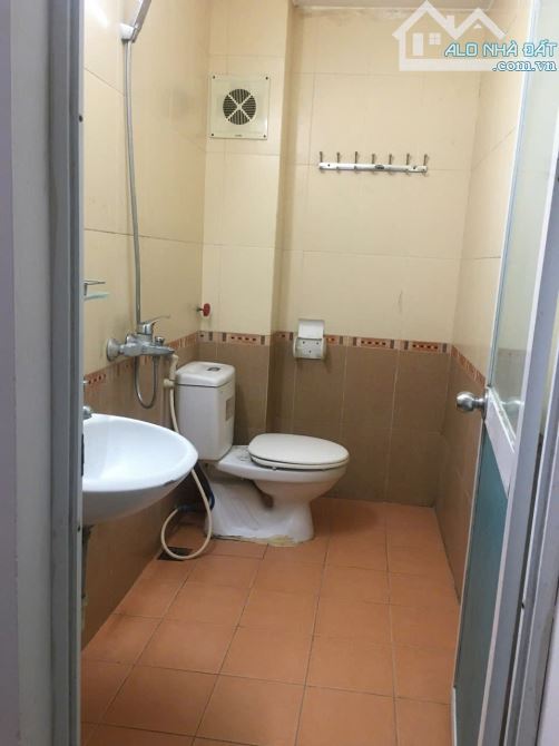 Cho thuê nhà ngõ 750 Kim Giang, Xã Thanh Liệt, Thanh Trì. DT 42m2 4 tầng, giá 12tr - 4