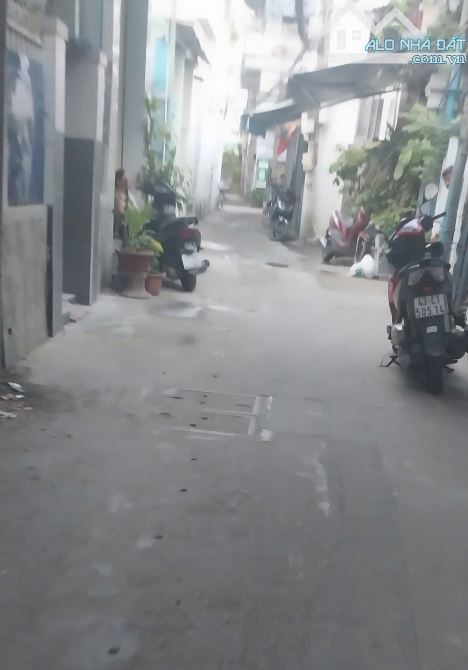 ► Nhà Kiệt 3m Hoàng Diệu thông Nguyễn Hoàng, 56m2, 2 tầng 5PN sân rộng, 3 tỷ - 4