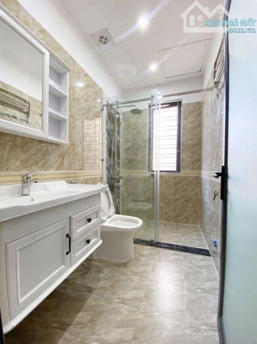 Nhà 4 tầng mặt ngõ thông 261 Trần Nguyên Hãn kd tốt - 5