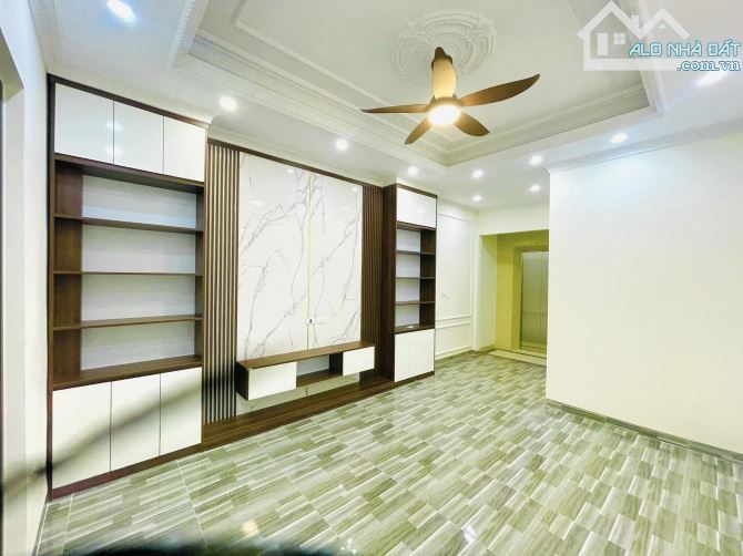 Bán nhà phố Hồ Tùng Mậu, 35m2, 5 tầng, gần phố, giá 7,1 tỷ - 4
