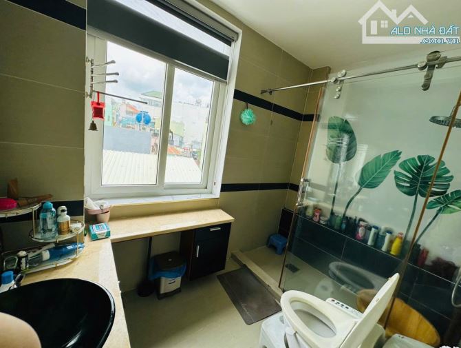 Bán Biệt Thự HXH Hoàng Hoa Thám  – Bình Thạnh – 158m² - giá chỉ 23 tỷ.– 3 Tầng - 5