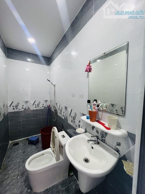 MT Kinh Doanh Bình Tân - Đường Gò Xoài - BHH A - 2 Tầng 40M2 - Ô Tô Ngủ Trong - Nhỉnh 4 Tỷ - 5