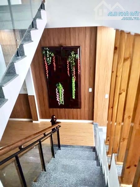 NHÀ 2 TẦNG ĐẸP -NGUYỄN QUÝ ĐỨC - KHUÊ TRUNG GIÁ CHỈ 6,1 TỶ - 5