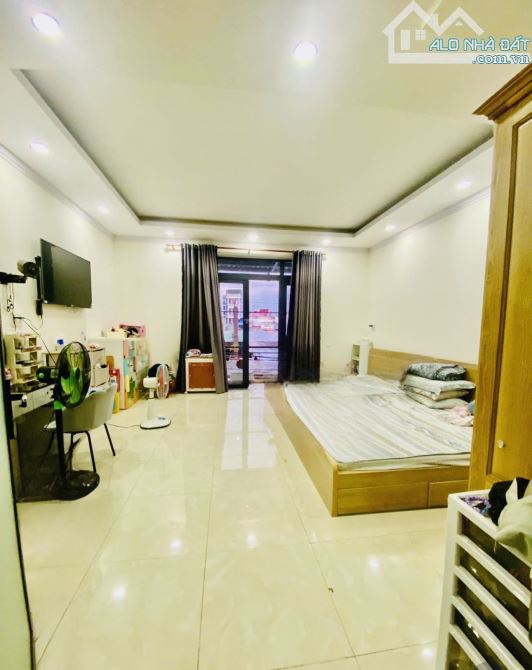 Bán Nhà Q12 - 51M2( 5 x 10 )- 4Tầng- Đường,HXH- Chỉ 4,8Tỷ. - 5